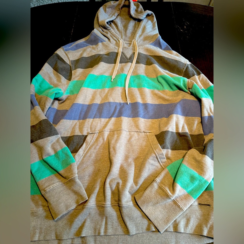 On The Byas sweatshirt
